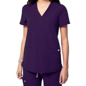 Figs Casma Three Pocket Scrub Top in Purple Size Medium